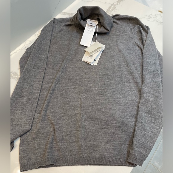 Max Mara Saluto Virgin Wool Turtleneck Top Sweater L - Picture 12 of 16